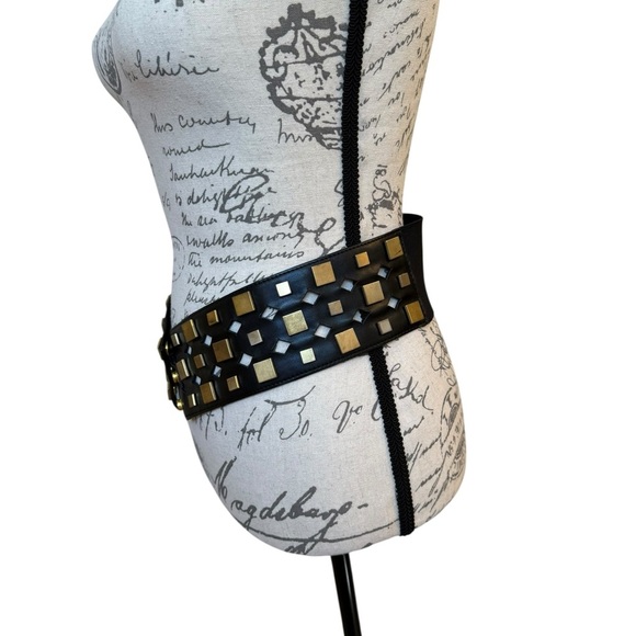 Armani Exchange Black and Gold Geometric Belt - Picture 7 of 8